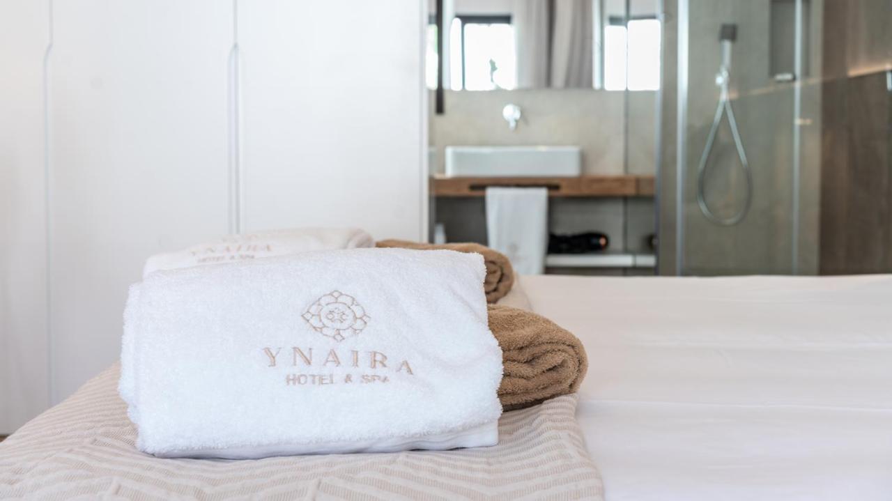 Ynaira & Hotel